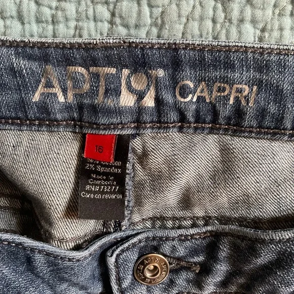 Cute tattered jeans, casual pants, weekend, pants - Picture 4 of 11